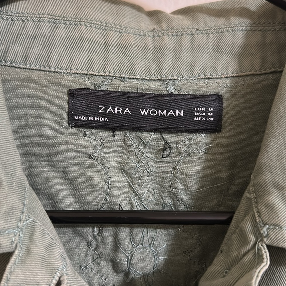 EUC Zara Beaded Embroidered Pom Pom Military Vest Medium - Picture 4 of 4